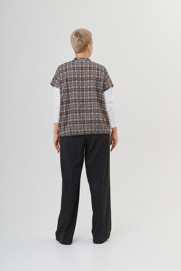 БЛ-124 арт.25-150 M L XL кулирка белая + ЖЛ-044 арт.25-158 (M-XXL) беж.коричн.сникерс+ С-160 арт.25-136 46-56 черный диана 1950